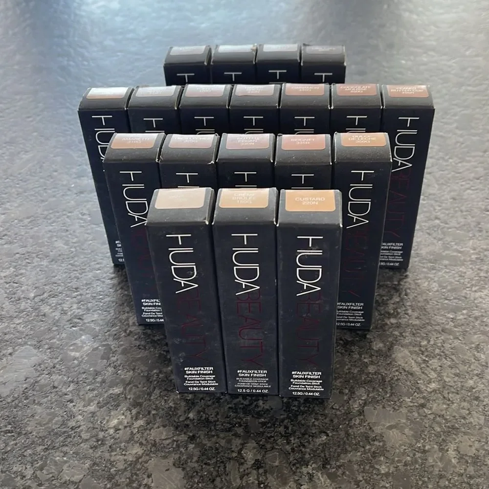Huda #Fauxfilter Skin Finish Buildable Coverage Foundation Stick 33 shades 🌈 NEW
